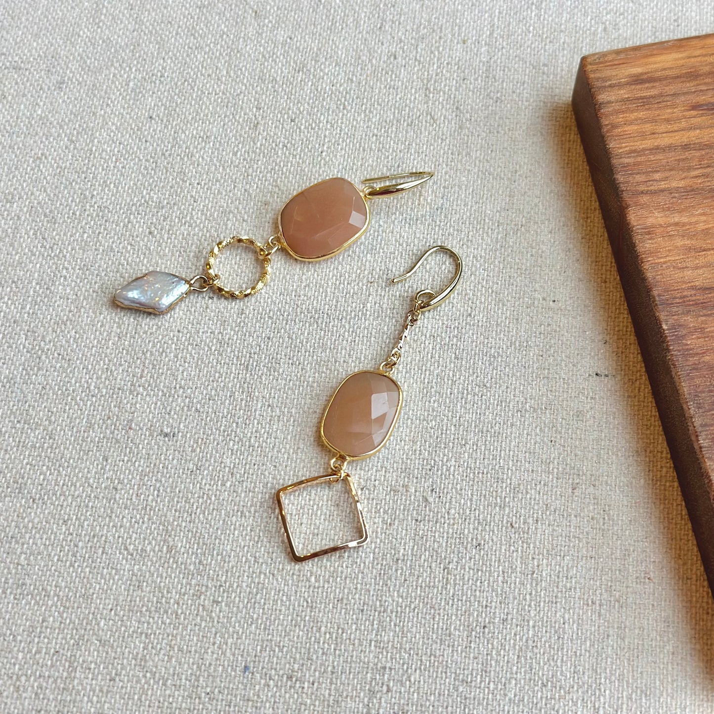 Peach Moonstone And Freshwater Pearl Earring