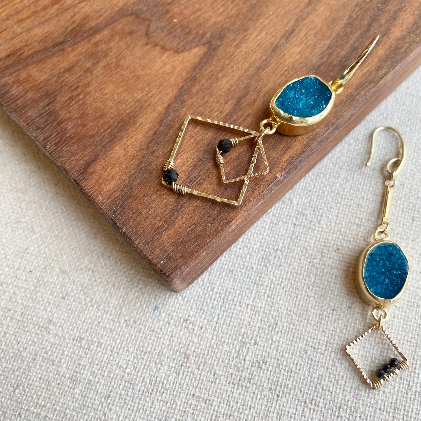 Druzy And Black Spinel Wire Wrapping Gold-plated Earring