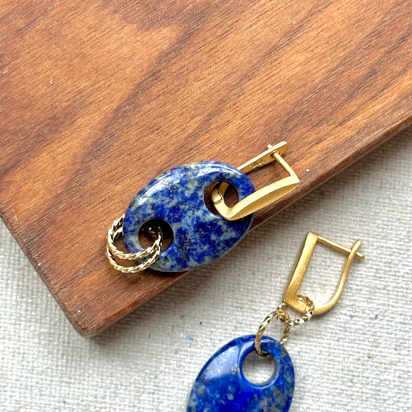 Cutout Lapis Multi-way Gold-plated Sterling Silver Ear Hoop