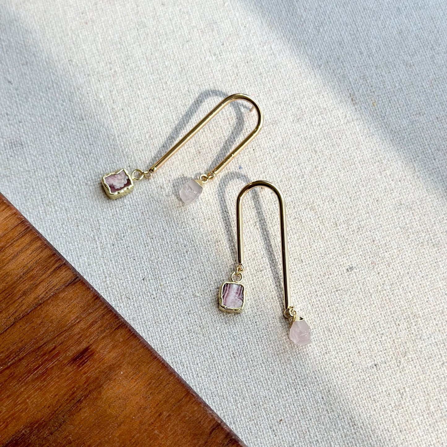 Rhodochrosite And Rose Quartz U-shaped Gold-plated Earring