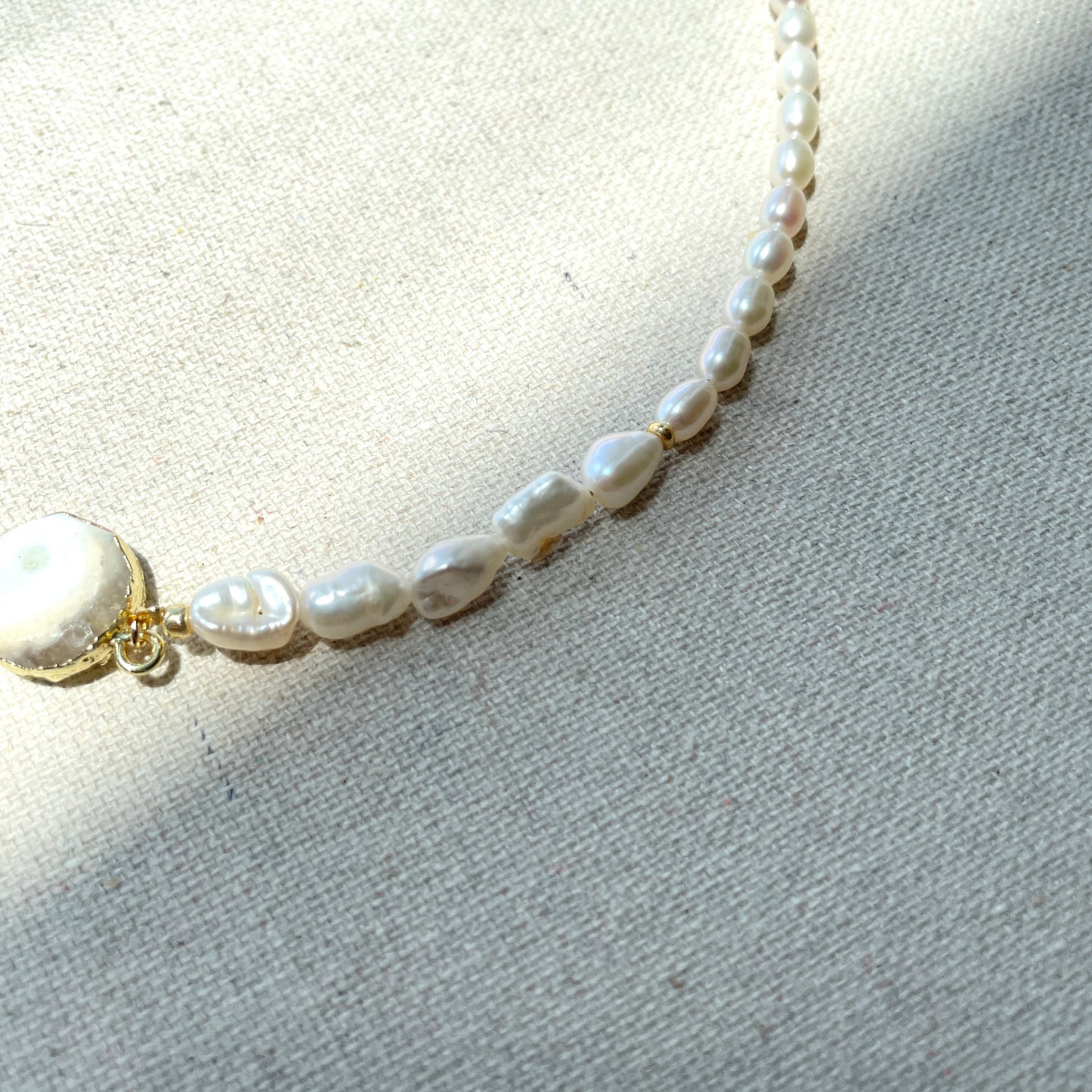 Agate Stone And Freshwater Pearl Beaded Choker Necklace