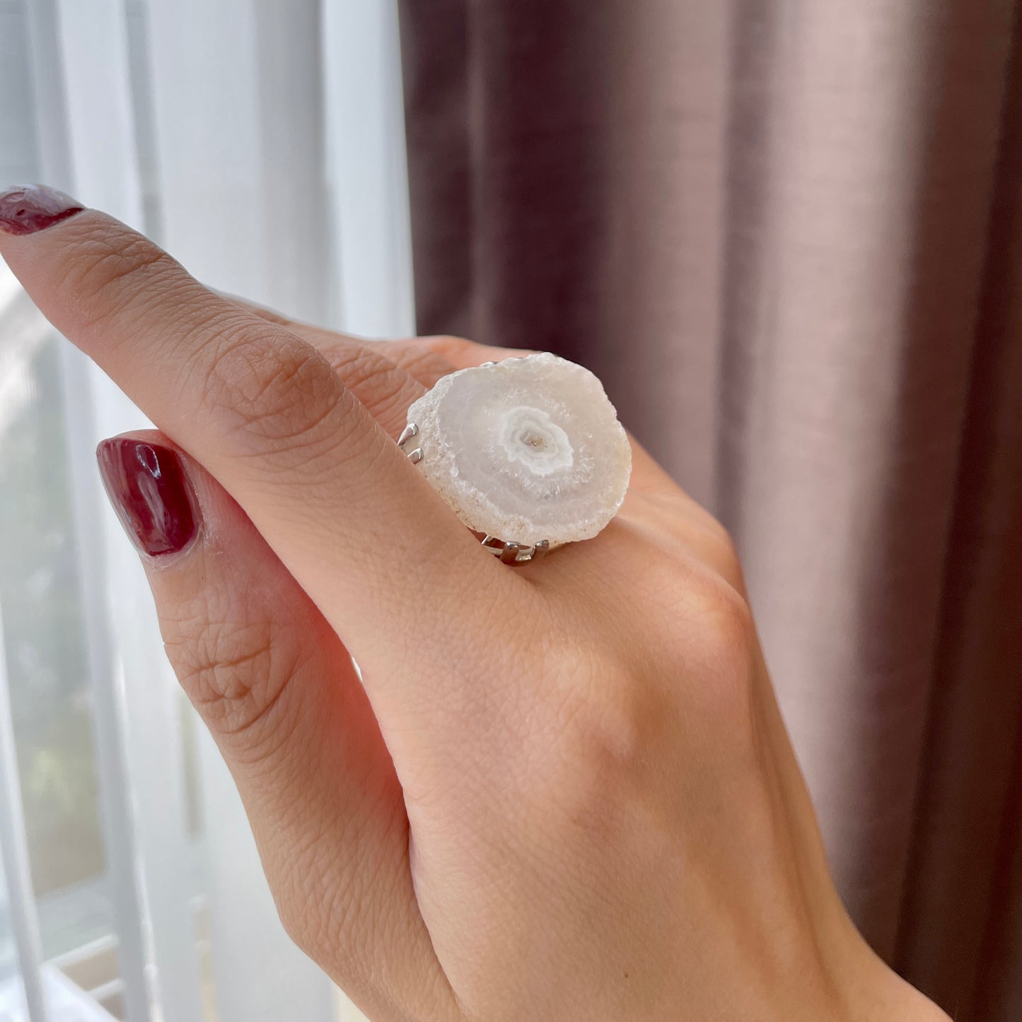 Oversized White Agate Adjustable Adjustable Silver-plated Ring