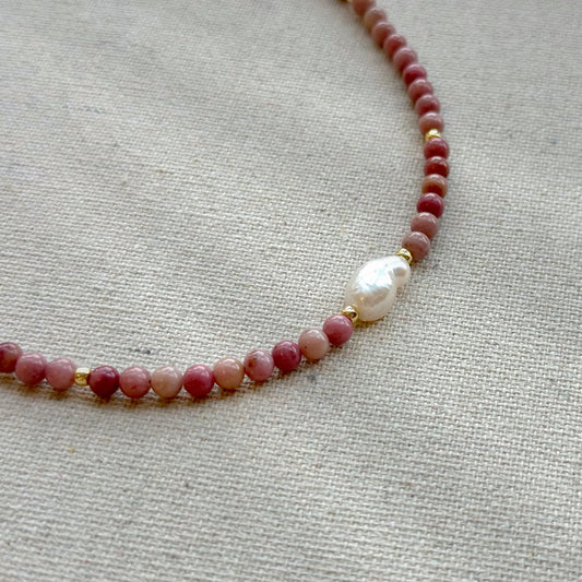 Rhodonite And Freshwater Pearl Beaded Choker Necklace