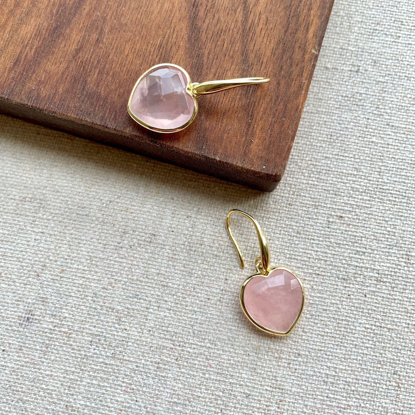 Heart-shaped Rose Quartz Earring