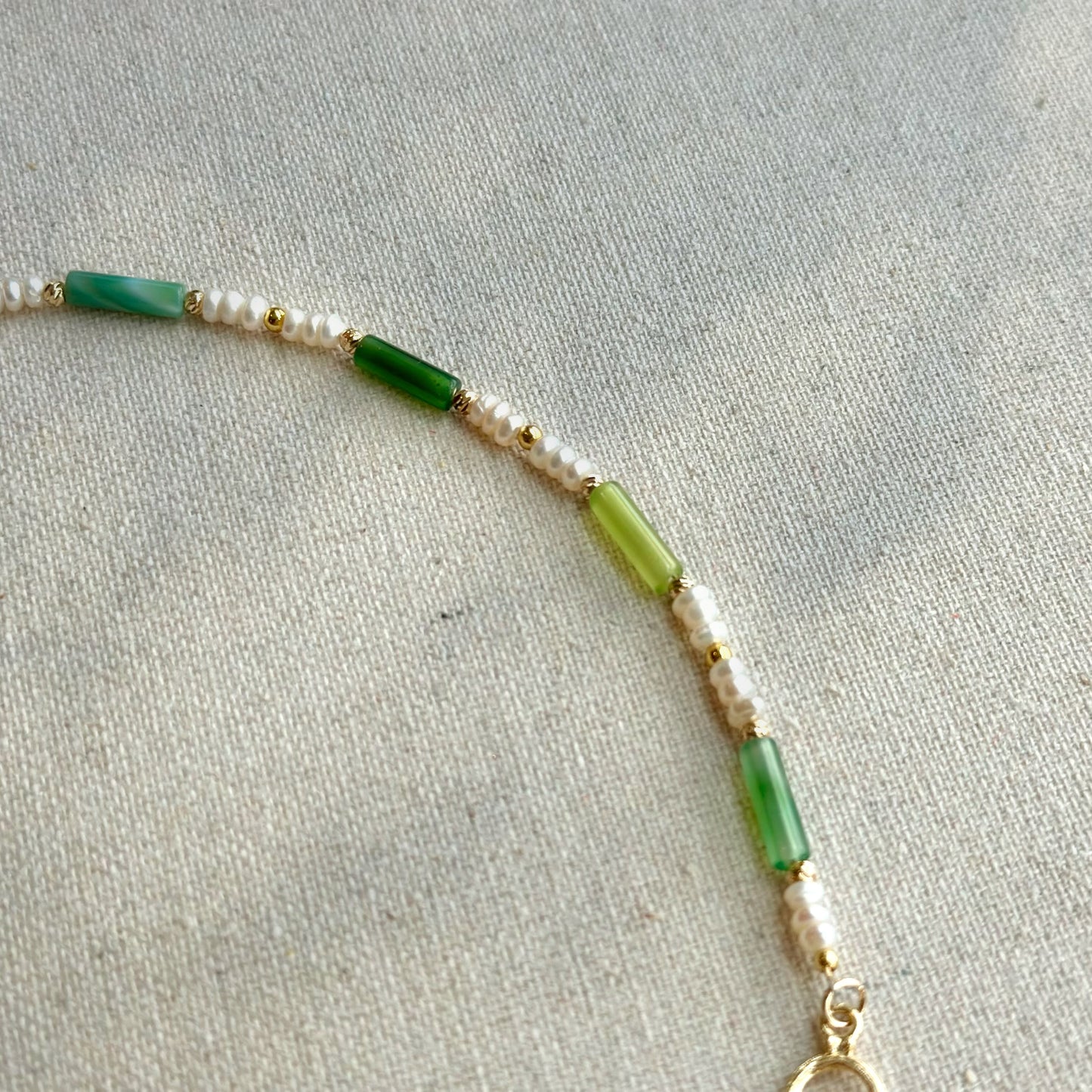 Prehnite And Agate Mixed Freshwater Pearl Beaded Hoop Toggle Necklace