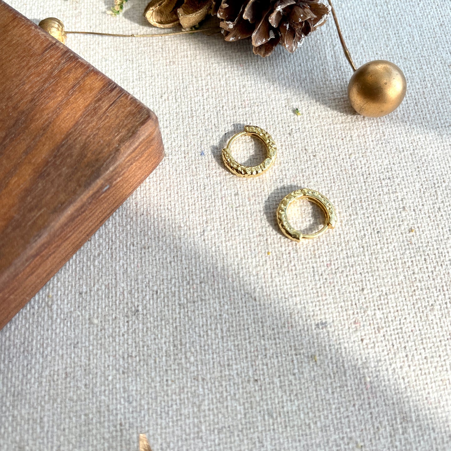 Dalmatian Jasper And Black Spinel Gold-plated Two-way Ear Hoop