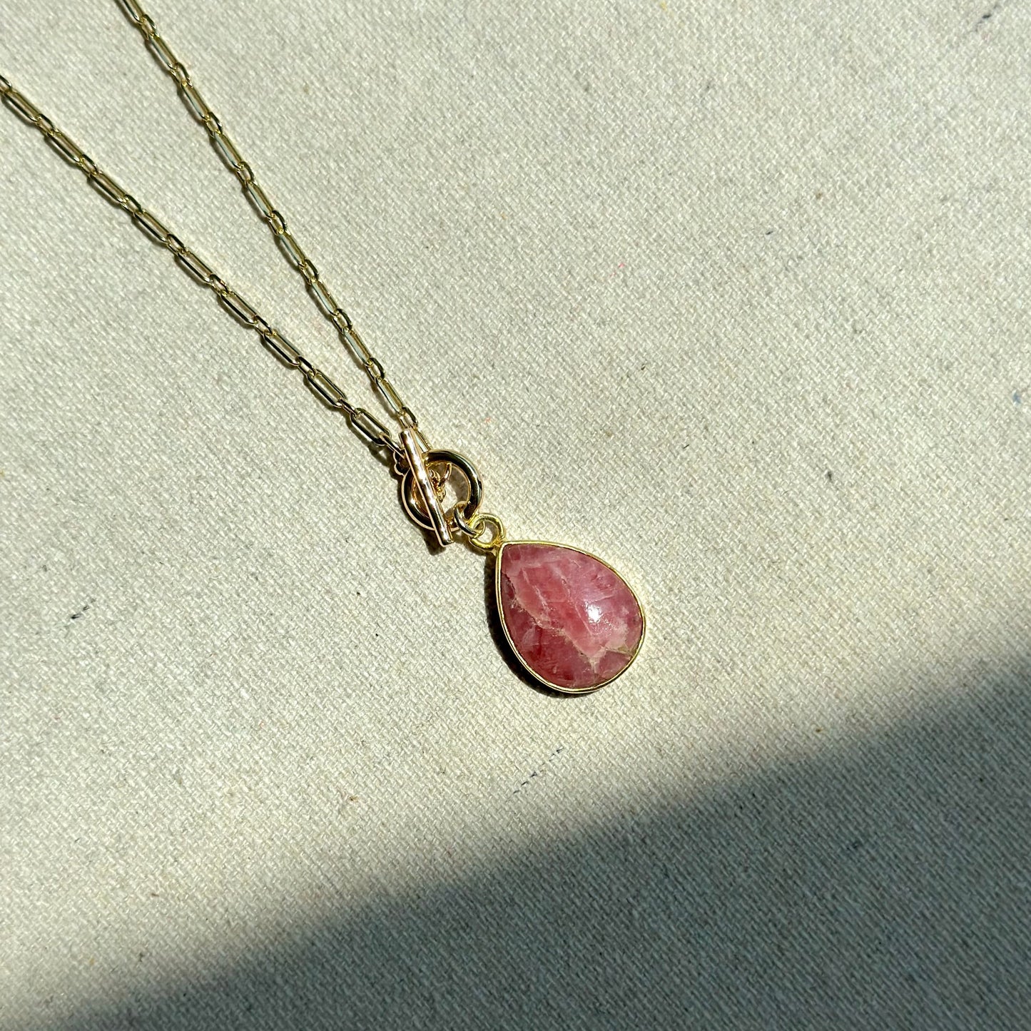 Rhodochrosite Hoop Toggle Long Gold-plated Necklace