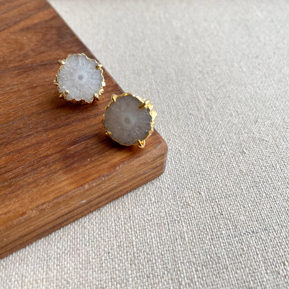 White Agate Gold-plated Ear Stud