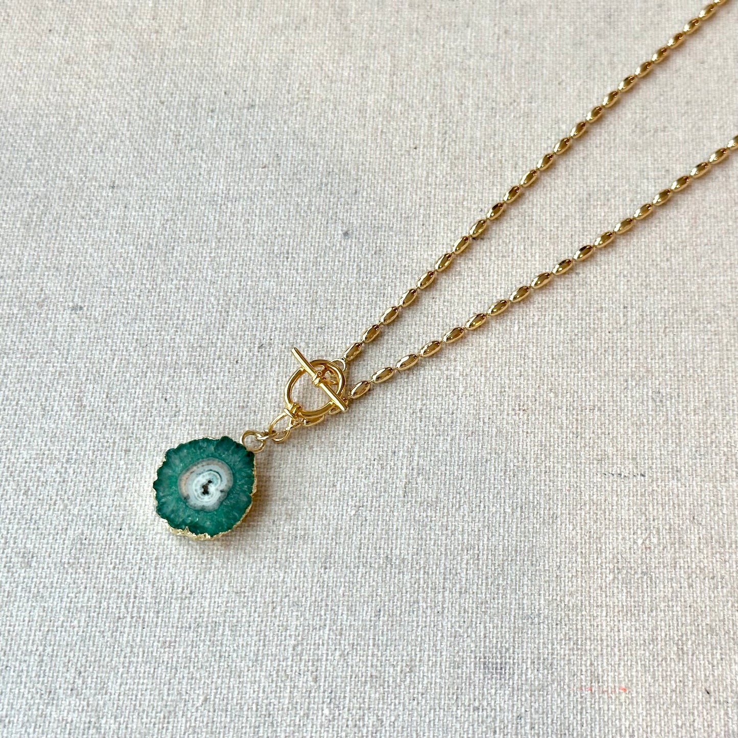 Green Agate Hoop Toggle Gold-plated Necklace