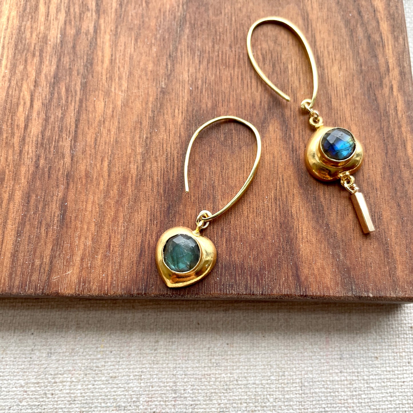 Heart-shaped Labradorite Asymmetric Earring