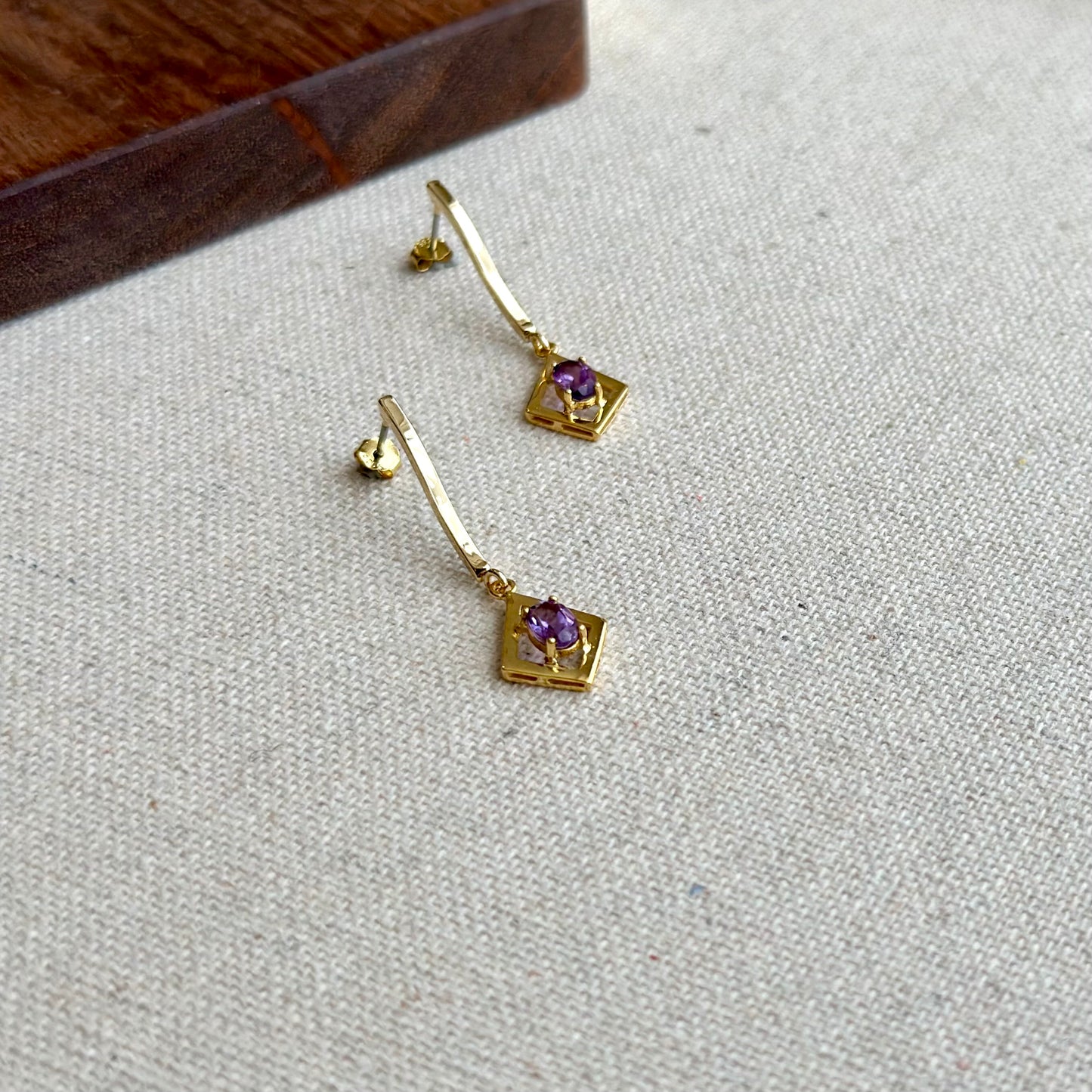 Amethyst In Rhombus Gold-plated Earring