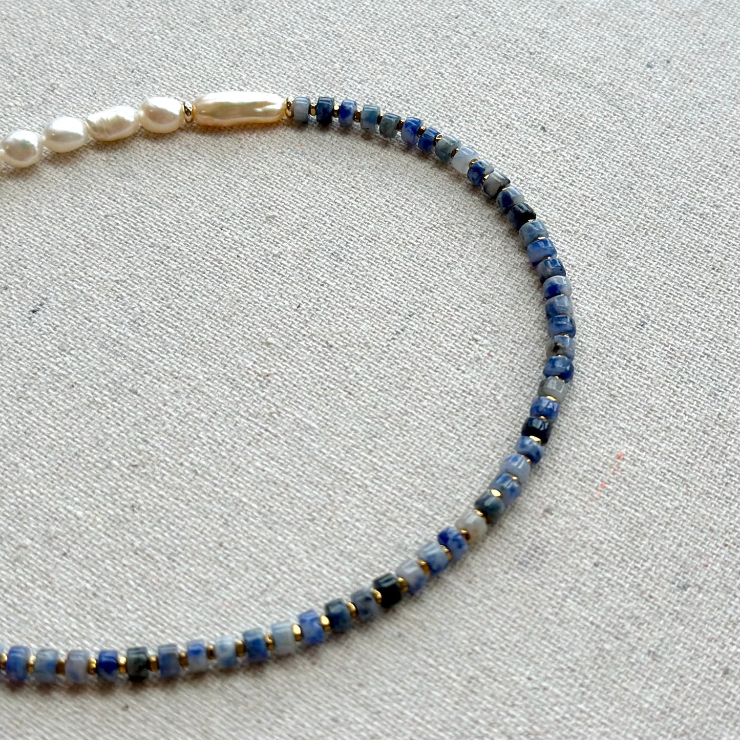 Sodalite And Baroque Pearls Beaded Asymmetric Choker Necklace