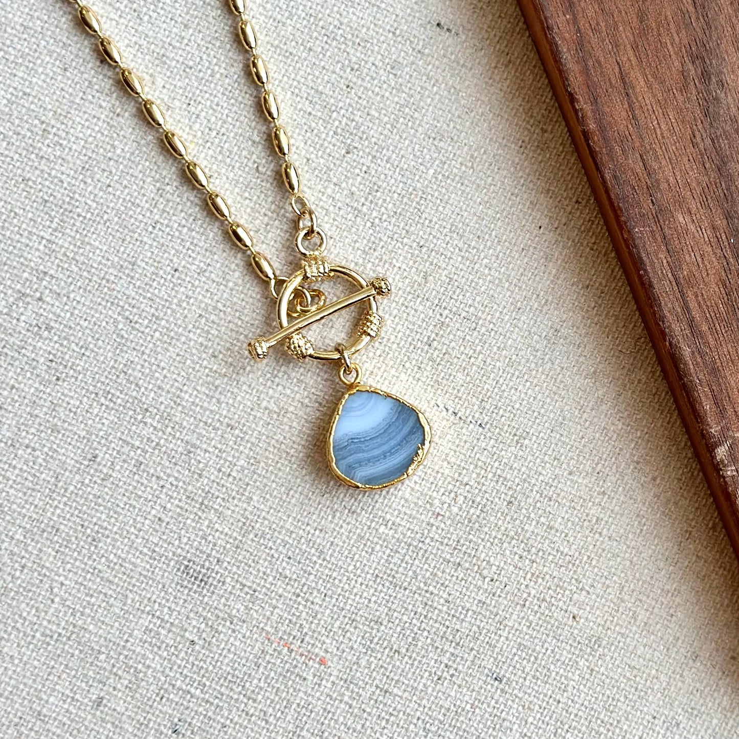 Blue Lace Agate Hoop Toggle Gold-plated Necklace