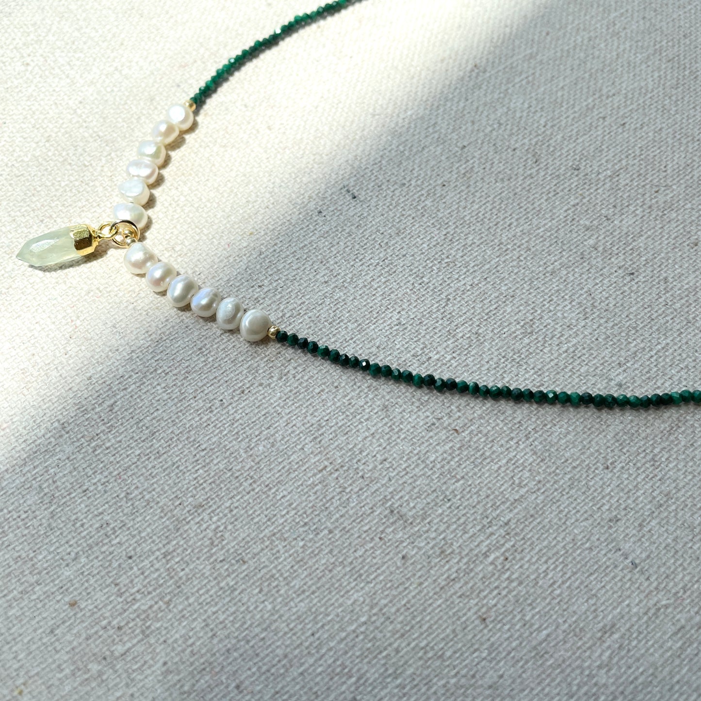 Prehnite With Malachite And Baroque Pearls Beaded Necklace