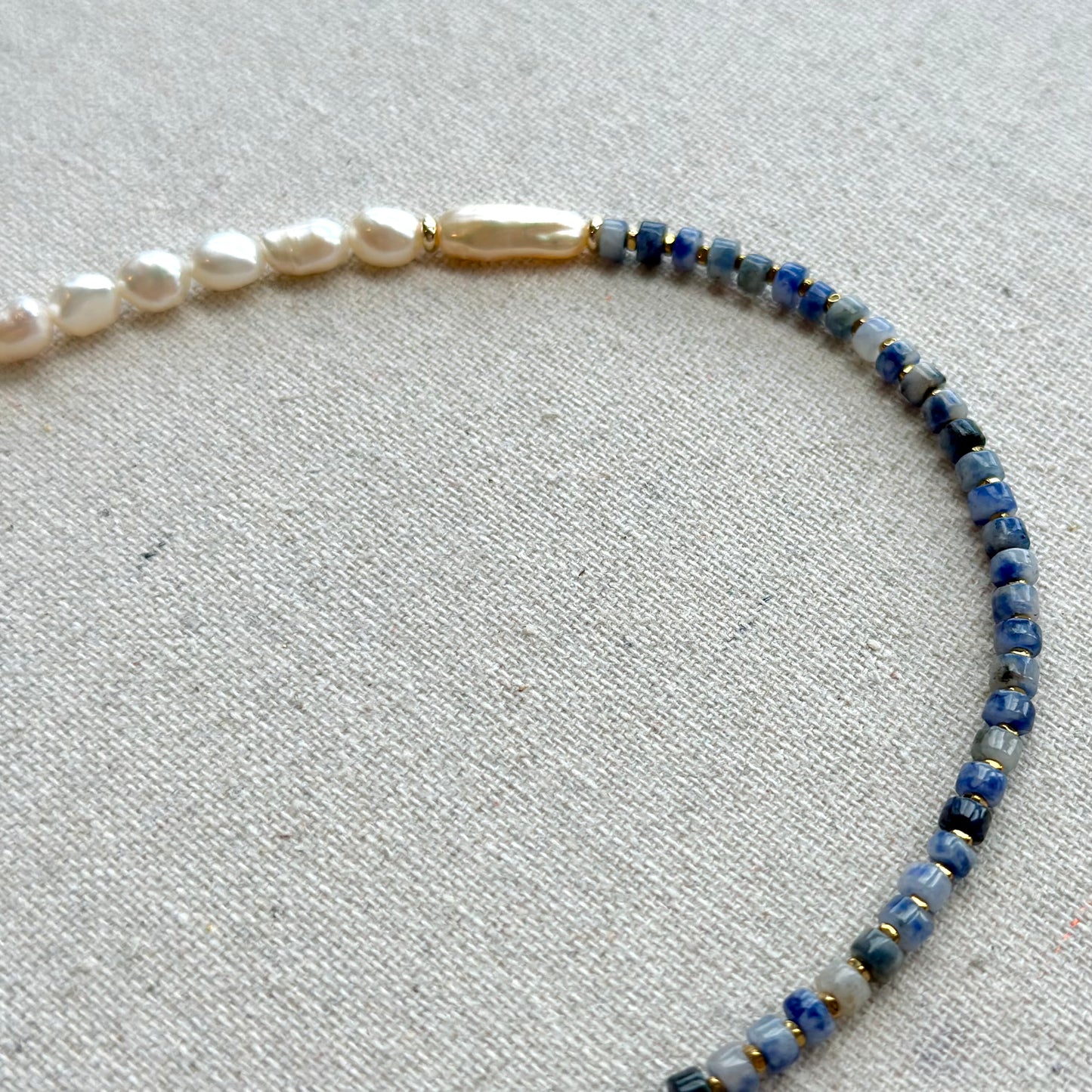 Sodalite And Baroque Pearls Beaded Asymmetric Choker Necklace