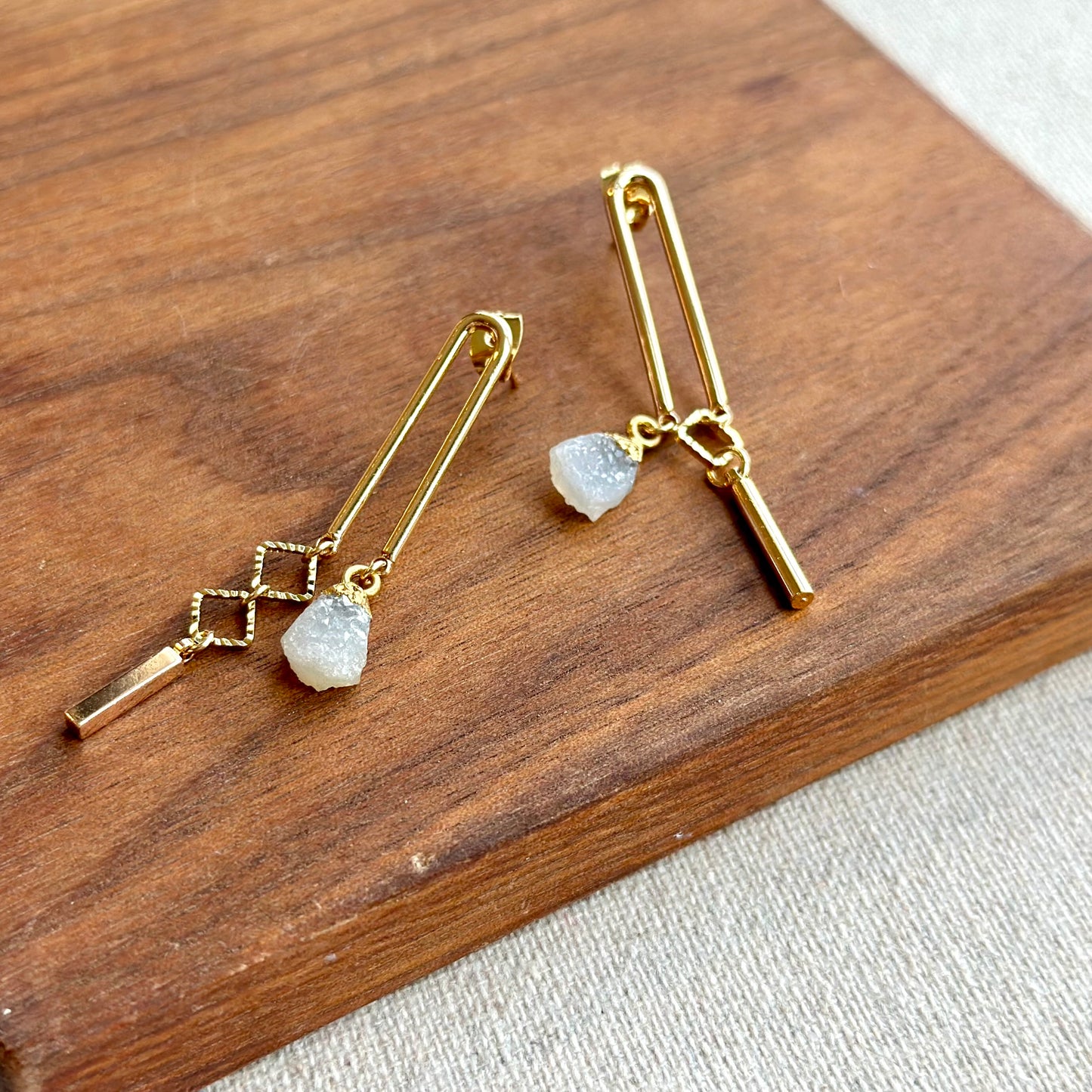 Druzy Raw Stone Asymmetric U-shaped Gold-plated Earring