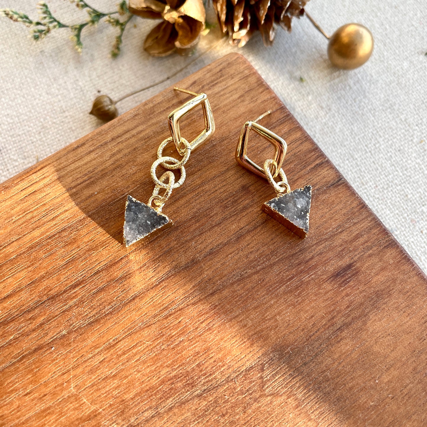 Triangle-shaped Druzy Stone Rhombus Stud Gold-plated Earring